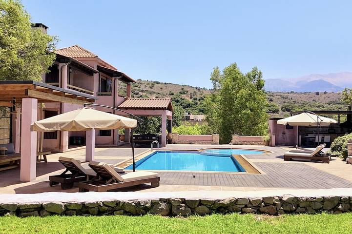 Villa für 5 Personen, mit Garten und Balkon - 1