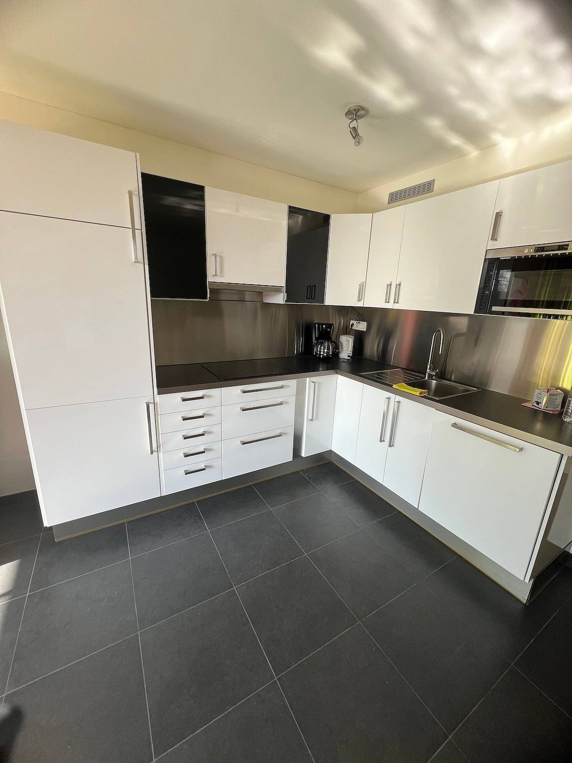 Ganze Wohnung, Modernes Apartment nahe Aachen & Dreiländereck in Kelmis, Lüttich und Umgebung