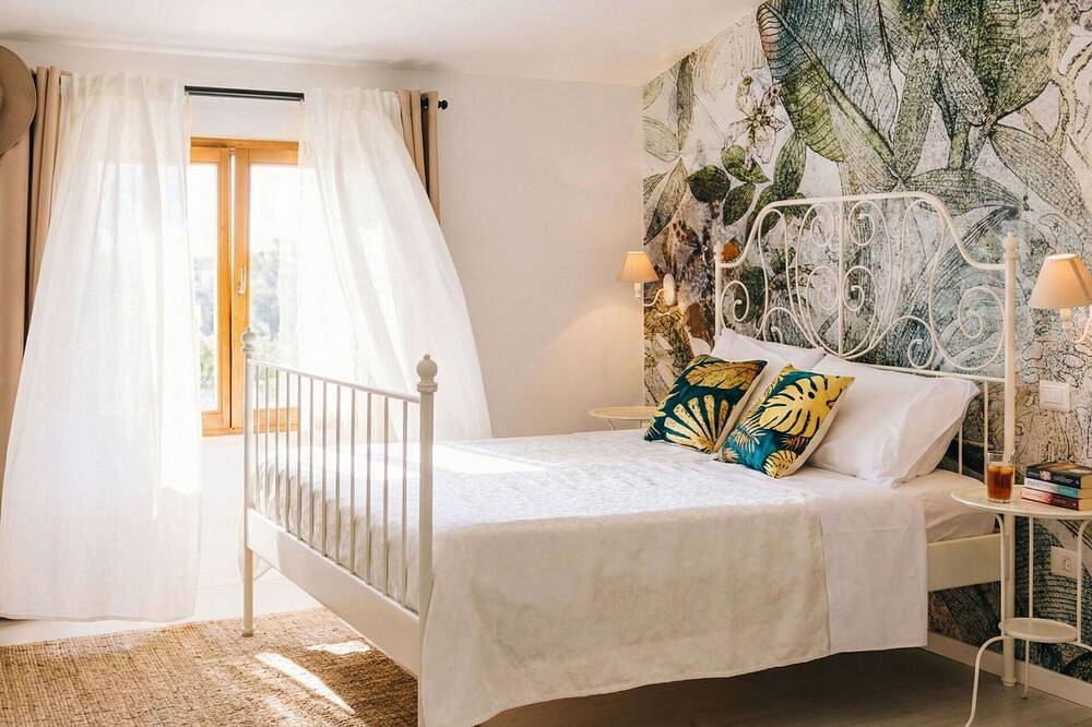 Entire apartment, Nice apartment for 6 people with Wifi, A/C, Tv, patio and pets allowed in Santa Maria Navarrese, Ogliastra Province