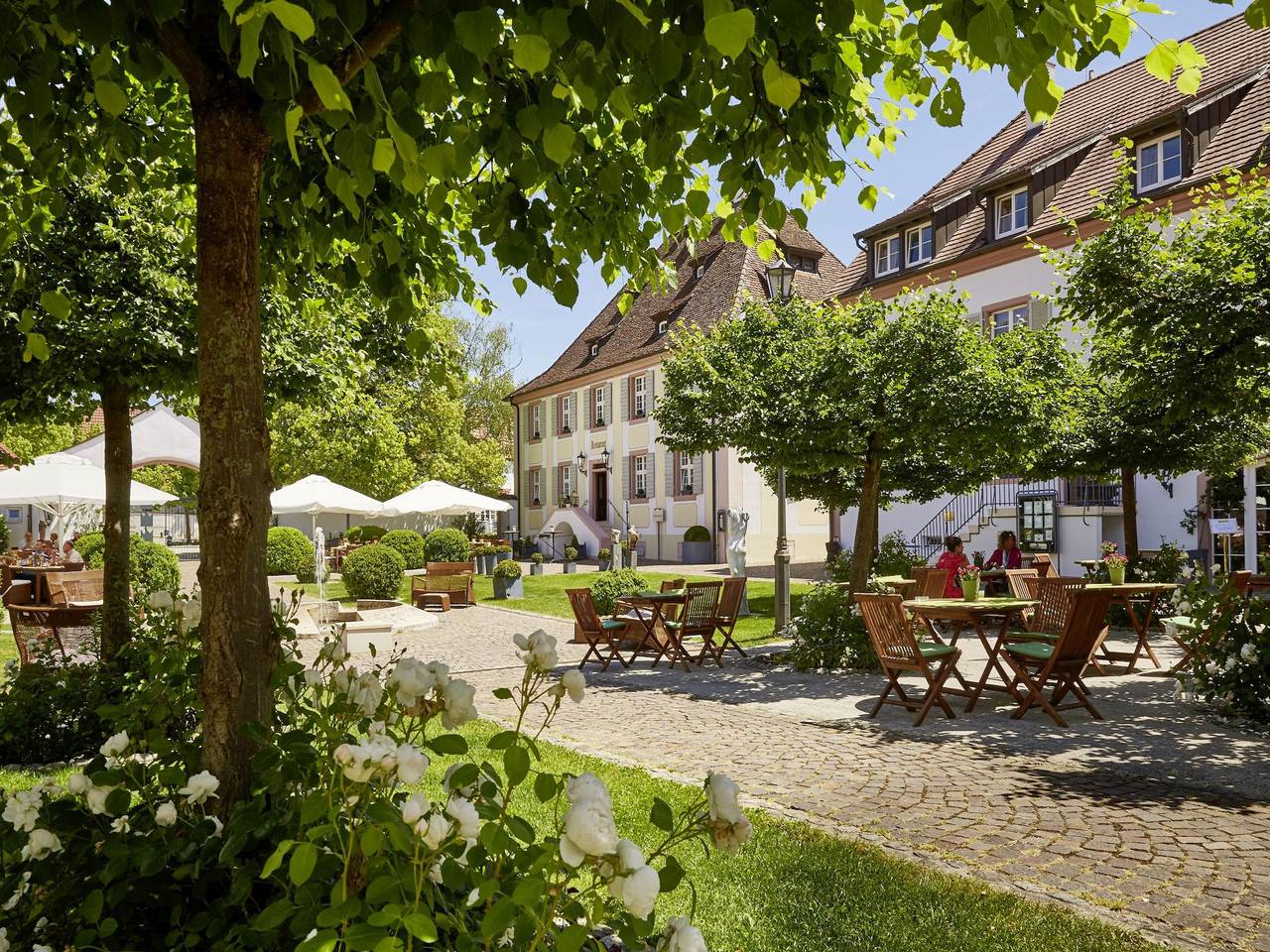 Hotel Schloss Reinach - Standard Doppelzimmer in Munzingen, Freiburg
