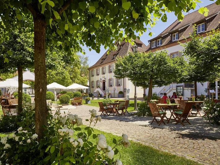 Hotel for 2 people, with yard and sauna in Freiburg