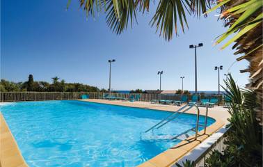 Maison De Vacances pour 8 Personnes dans Cervione, Haute-Corse, Photo 1