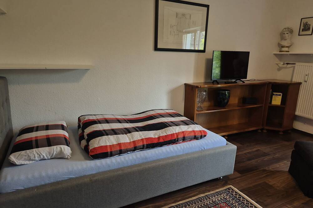 Ganze Wohnung, Apartment 8 - Luis. 49 in Wuppertal, Bergisches Land
