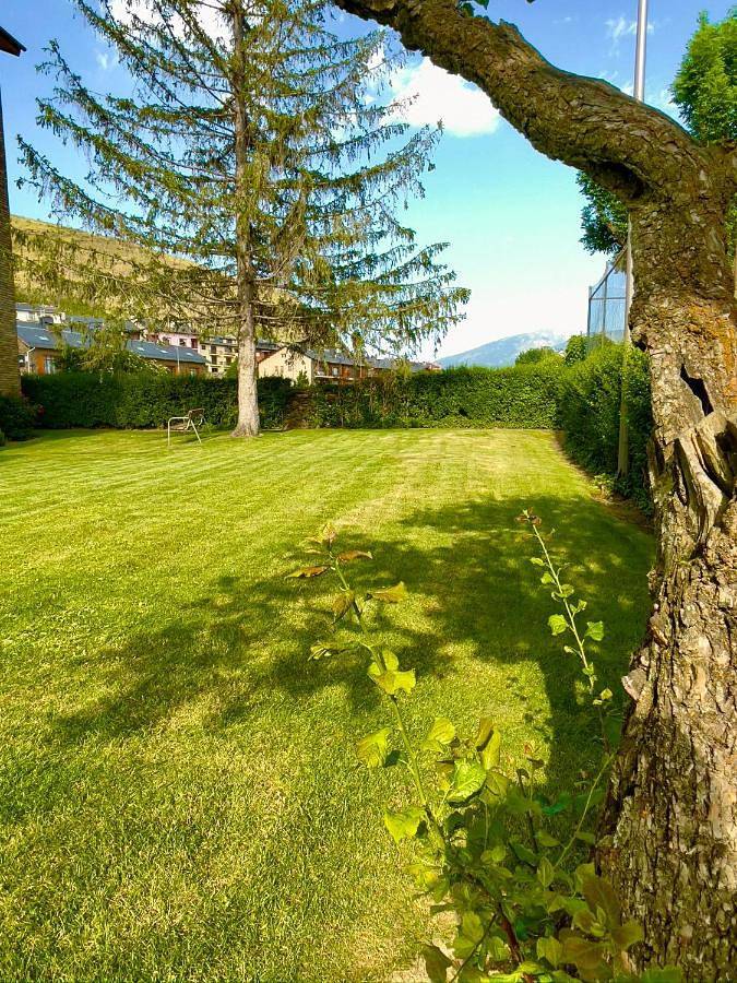 Gîte pour 8 personnes, avec terrasse ainsi que piscine et vue, animaux acceptés à Llívia - 3