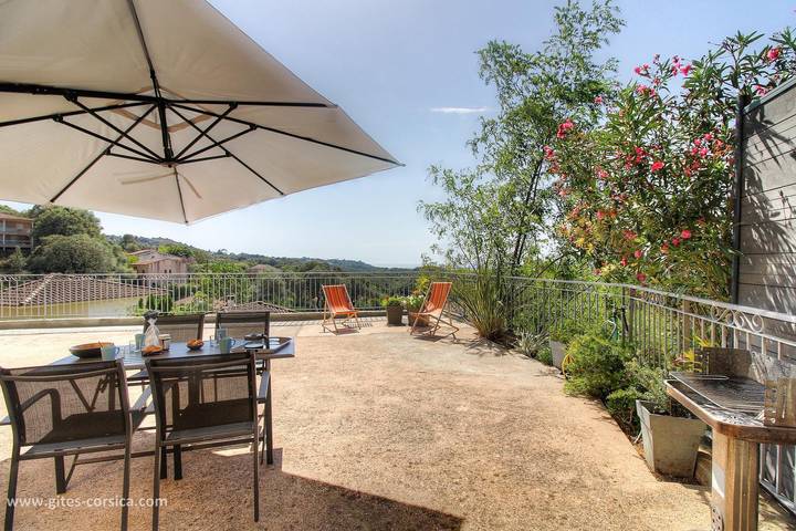 Gîte für 4 Personen, mit Terrasse und Garten sowie Ausblick auf Korsika - 3