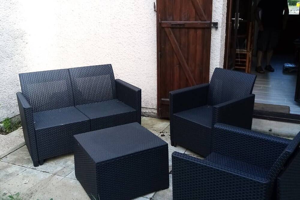 Charming 3-star rated house for a perfect vacation in Sainte Cécile Plage, Camiers