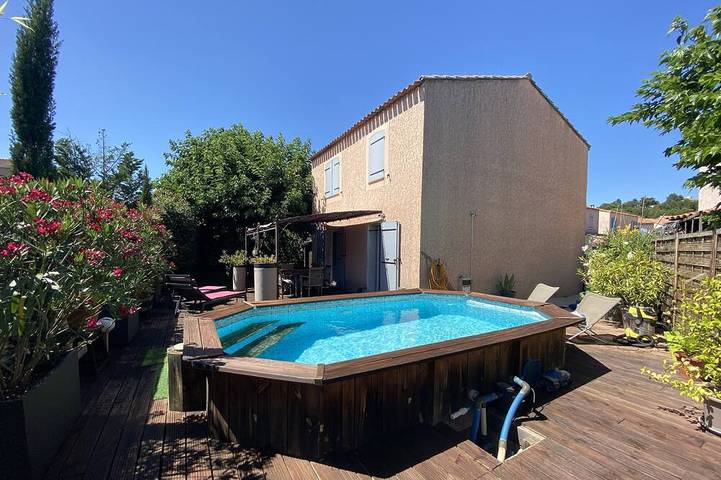 Location de vacances pour 6 personnes, avec Terrasse et Jardin dans Les Milles