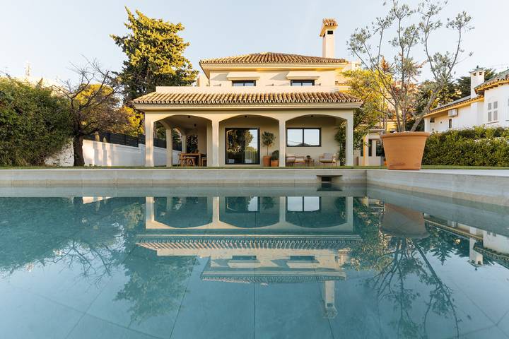 Villa para 8 pessoas, com Varanda e Jardim