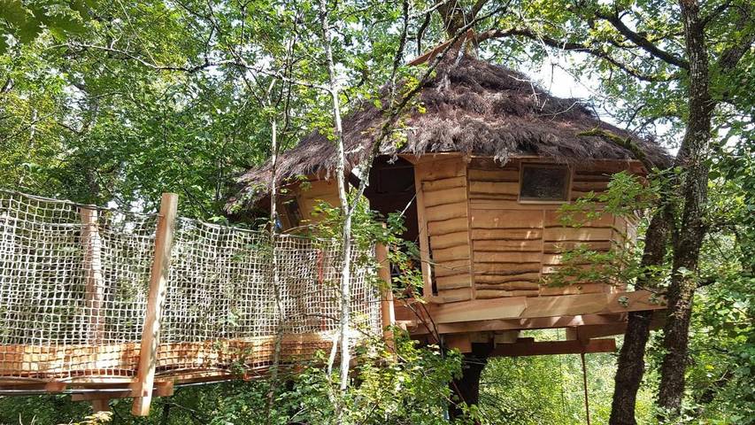 Camping para 3 personas, con jardín además de vistas y terraza en Lot