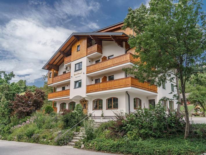 Ferienwohnung für 4 Personen, mit Balkon und Terrasse sowie Garten