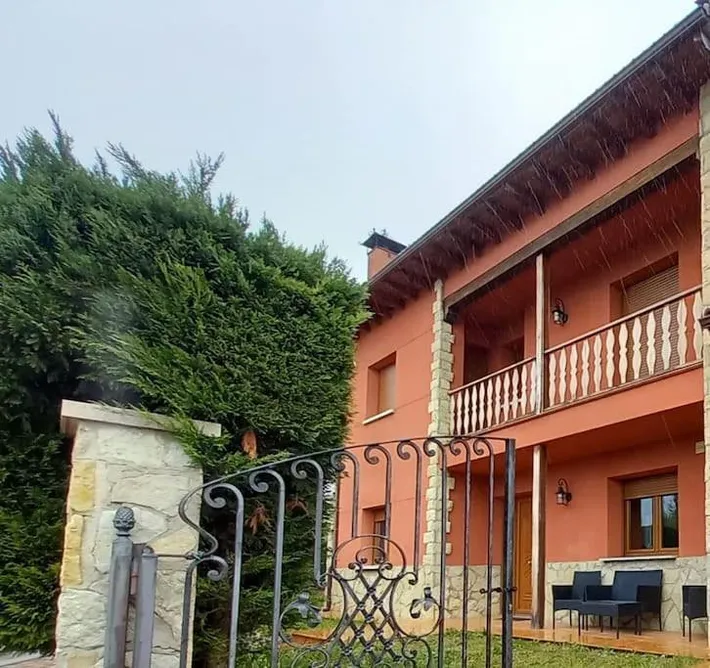 Casa de vacaciones para 6 personas, con terraza y jardín además de vistas al lago y vistas - 1