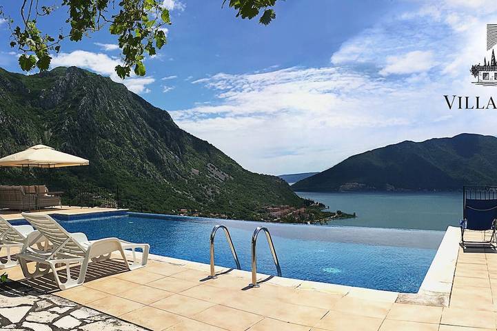 Location de vacances pour 4 personnes, avec Balcon ainsi que Terrasse et Jardin dans Risan