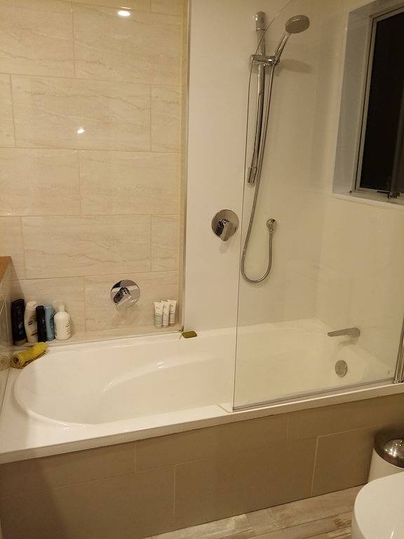 Quintessential Kiwi Bach direkt am Strand !! in Whangarei District