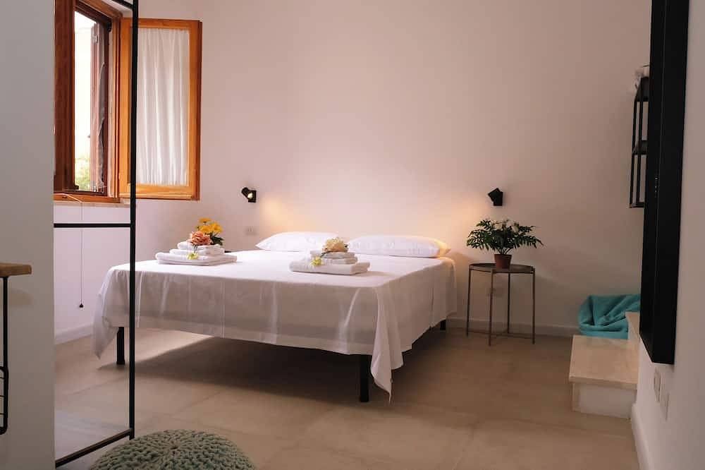 Appartamento intero, New refurbished House in a great location near the sea in Buggerru, Costa Verde (Sardegna)