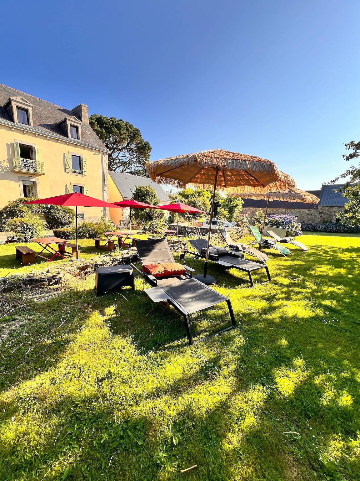 Suite familiale "Madame De Maintenon" avec terrasse partagée, jardin partagé et Wi-Fi in Concarneau, Côte de Cornouaille