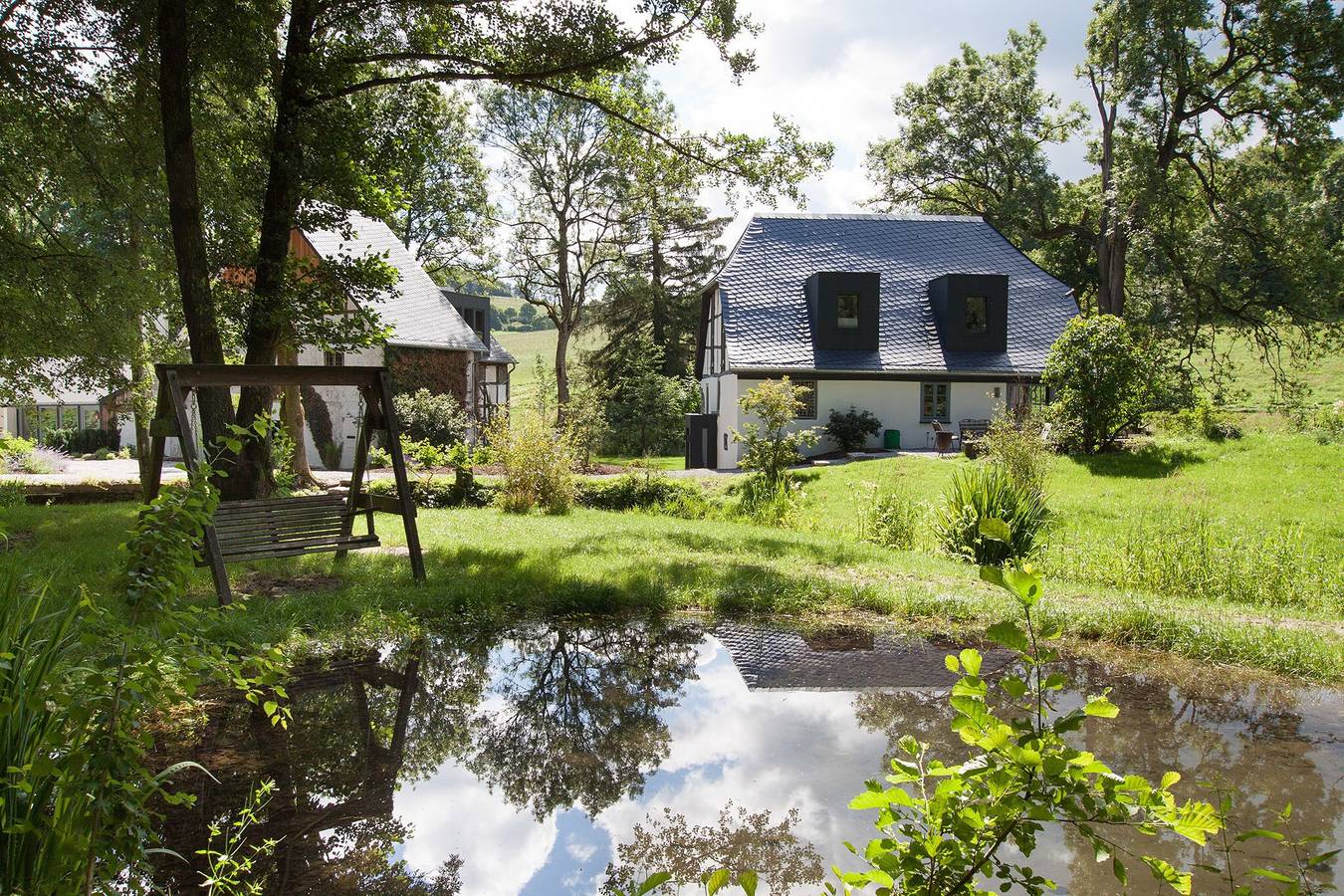 Ganze Wohnung, Ferienwohnung 'Michels Mühle - Pitt Sin Atelier' mit privater Terrasse, privatem Garten und Wlan in Brilon, Hochsauerlandkreis