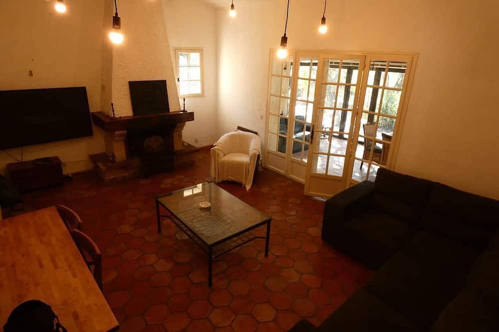 Nice house, less than 10mn walk from Pampelonne beach, large garden in Pampelonne, Ramatuelle
