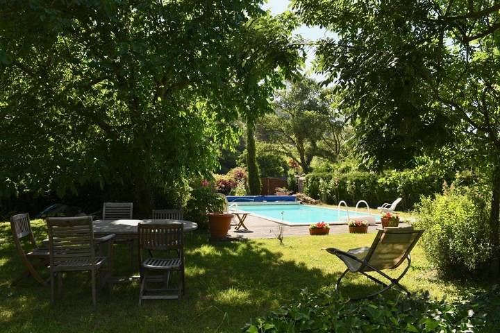 Chambre d’hôte pour 2 personnes, avec Terrasse ainsi que Jardin et Piscine à Pont-de-Barret