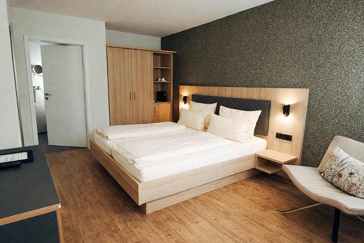 Hôtel pour 2 personnes, avec sauna ainsi que jacuzzi et terrasse, adapté aux familles à Biberach