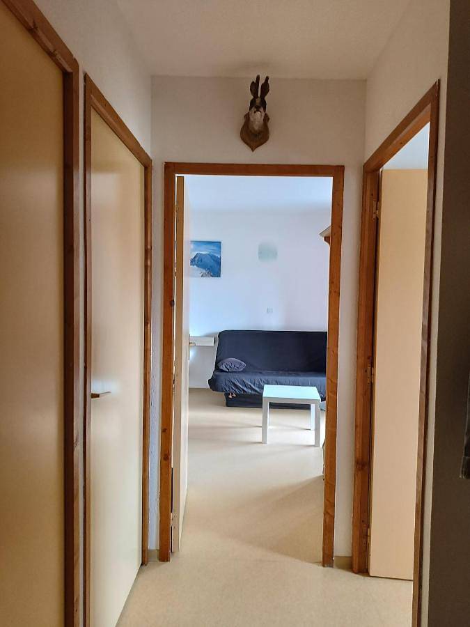 Gîte pour 4 personnes, avec piscine ainsi que vue et balcon, animaux acceptés à Ignaux - 3