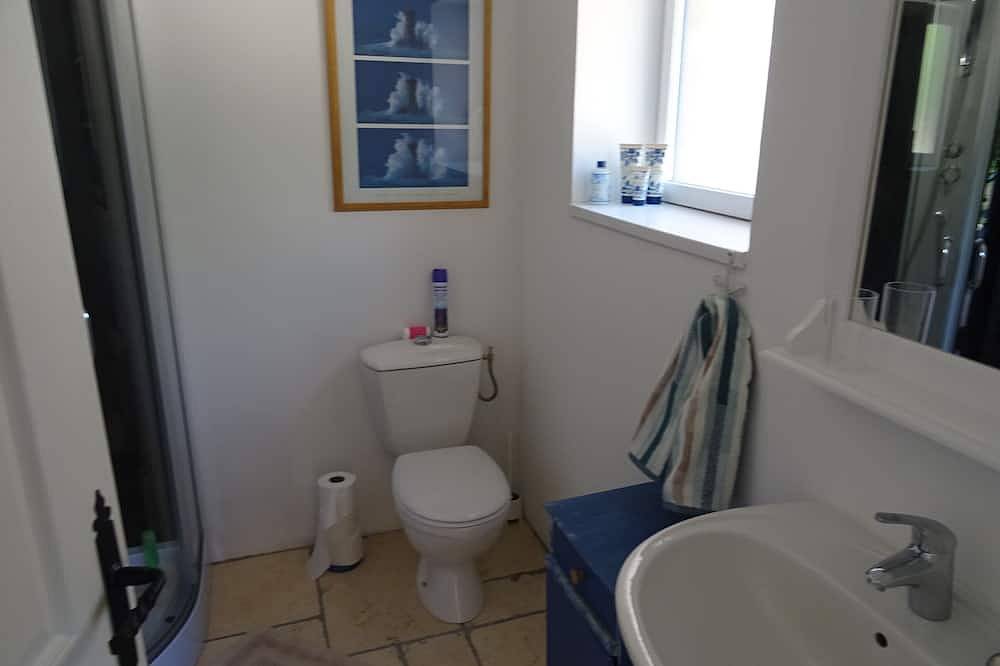 La Petite Maison Bleue - Nouveau Gite avec piscine chauffée in Oiron, Deux-Sèvres