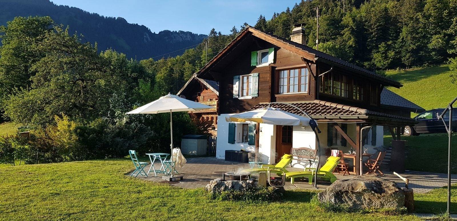 Chalet mit Panorama Berg und Seeblick in Corbeyrier, Westalpen