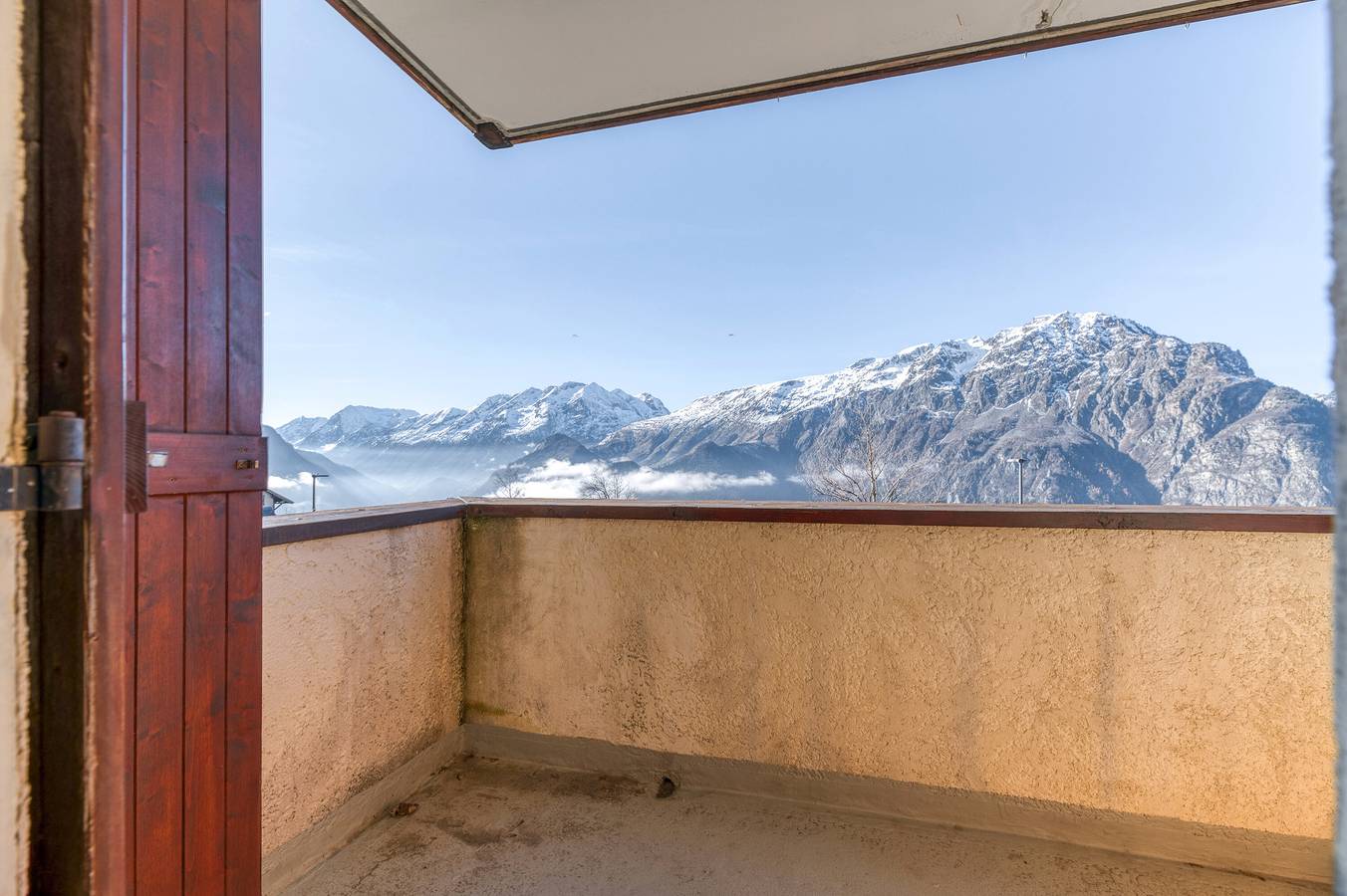 Entire studio, Apartment 'Granges 9 - Vue' with Mountain View and Balcony in Villard-Reculas, Écrins National Park