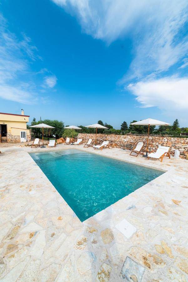 Casa vacanza per 7 persone, con Terrazza e Giardino nonché Piscina e Panorama a Mottola