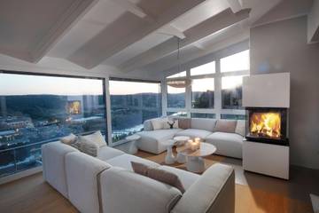 Ferienhaus für 22 Personen, mit Ausblick und Terrasse sowie Garten und Pool, mit Haustier an der Mosel