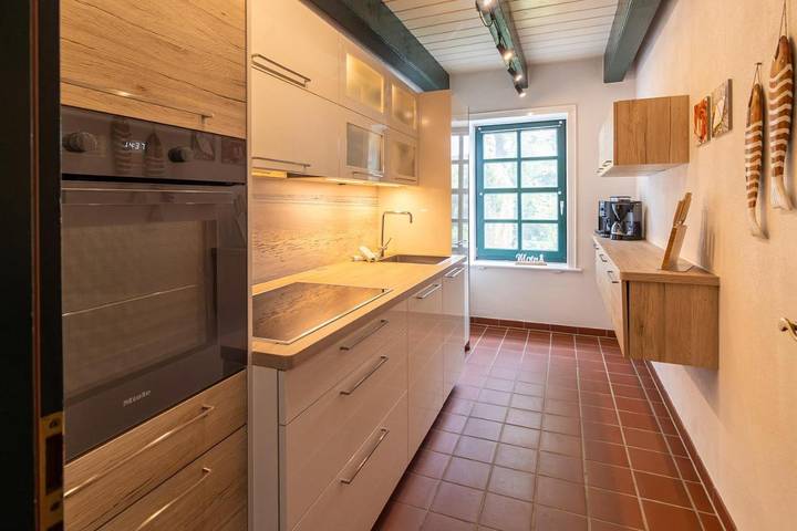 Ferienwohnung für 4 Personen, mit Terrasse und Garten in Loquard - 2