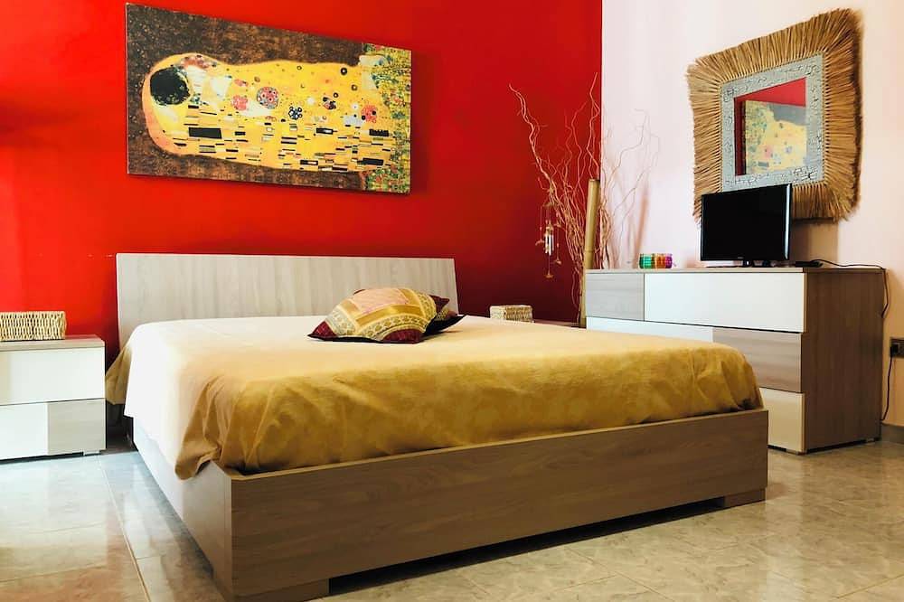 Appartement entier, Homerez - Apt à Baia Verde, balcon in Kudetà Baia Verde Lido, Baia Verde