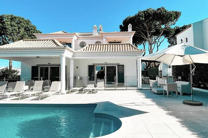 Villa für 14 Personen, mit Garten - 1