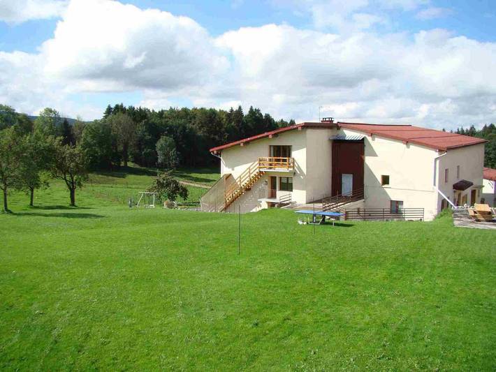 Gîte pour 12 personnes, avec Jardin et Vue à Foncine-le-Haut