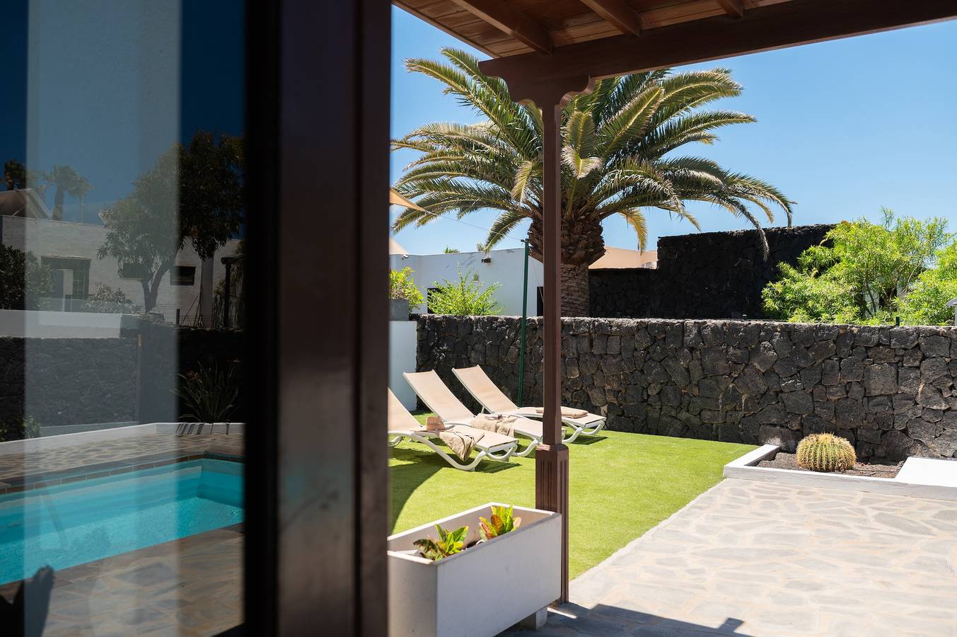 Casa Ínima: casa vacacional con vistas a la montaña, Wi-Fi y aire acondicionado in Playa Blanca, Yaiza