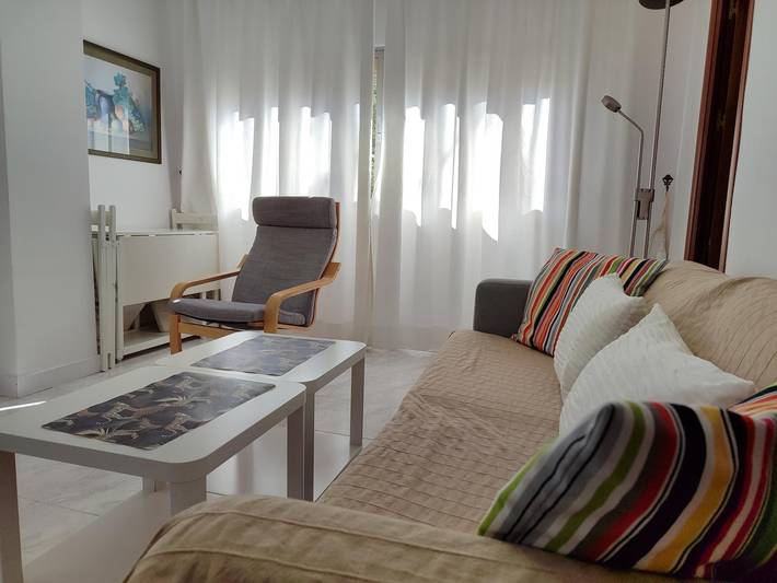 Apartamento vacacional entero, Piso 2 habitaciones en Málaga a 190m de la playa in Carretera de Cádiz, Málaga