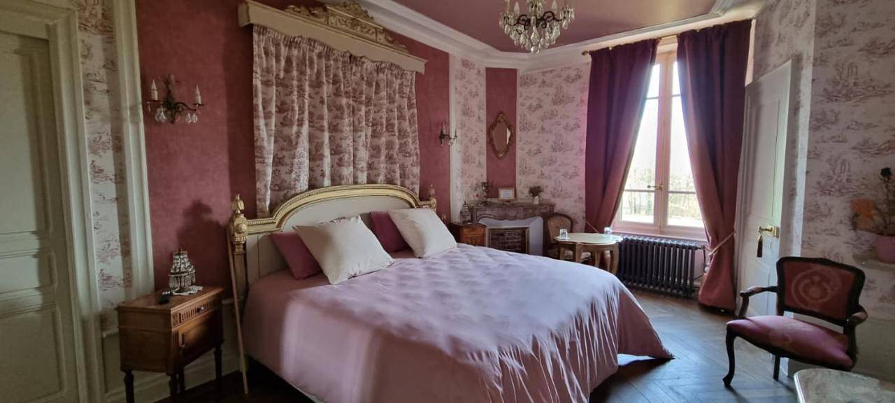 Two-Bedroom Suite in Condal, Région de Louhans