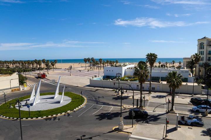 Ferienwohnung für 8 Personen, mit Terrasse und Ausblick, mit Haustier in Valencia