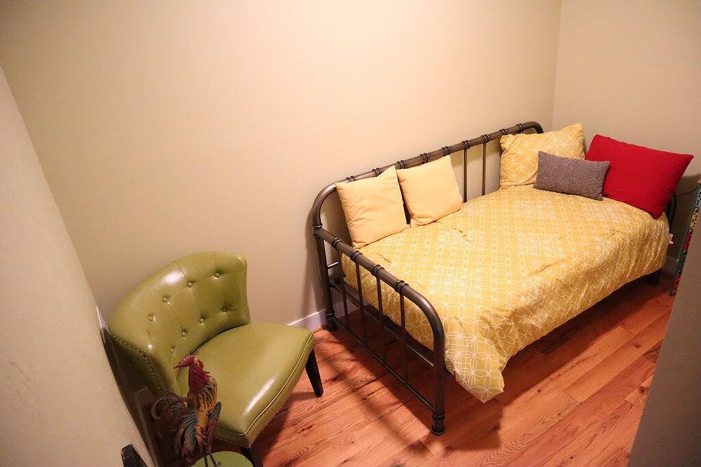 Cozy Modern Cabin near Wintergreen and Bold Rock in Wintergreen, Nelson County