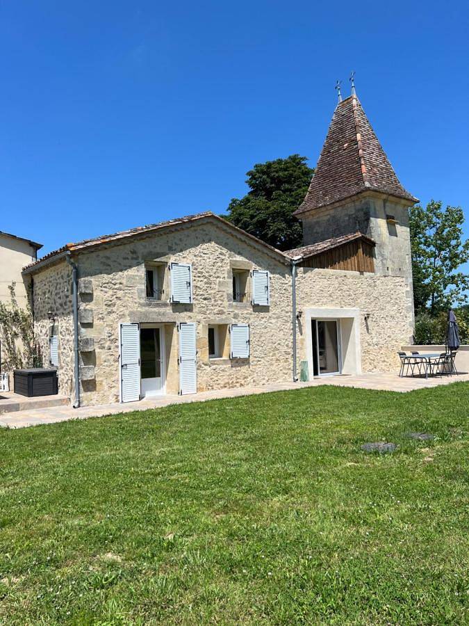 Location de vacances pour 4 personnes, avec jardin et jacuzzi à Mauriac - 3