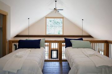 Vacation House for 12 Guests in Custer Gallatin National Forest, Montana, Picture 2