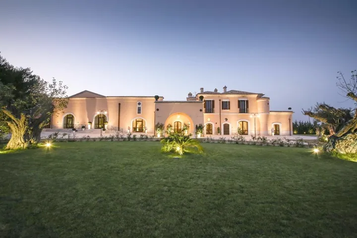 Country house for 2 people, with garden and pool, with pets - 1