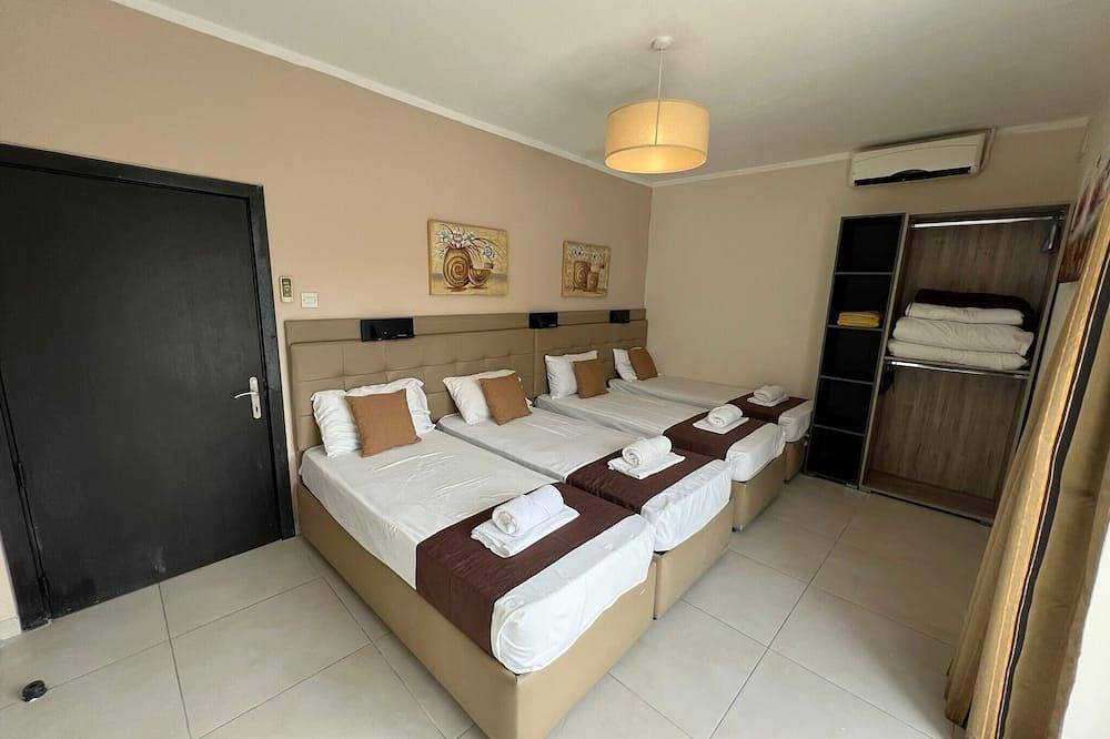 Holiday 5 Villa quarto em Malta perto de St. Julians e Parque Aquatico in Swieqi, Ilha de Malta