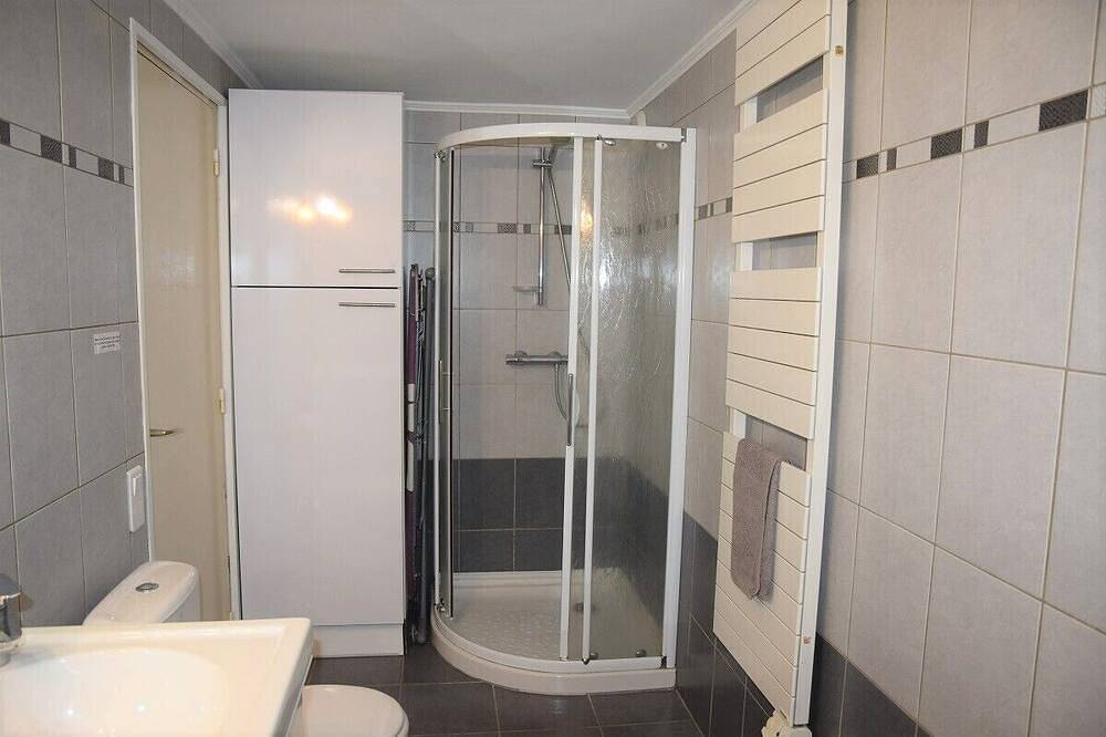 Gite Les Pins climatisé Wifi piscine rez-de-jardin villa provençale 2 personnes in Peymeinade, Côte méditerranéenne (France)