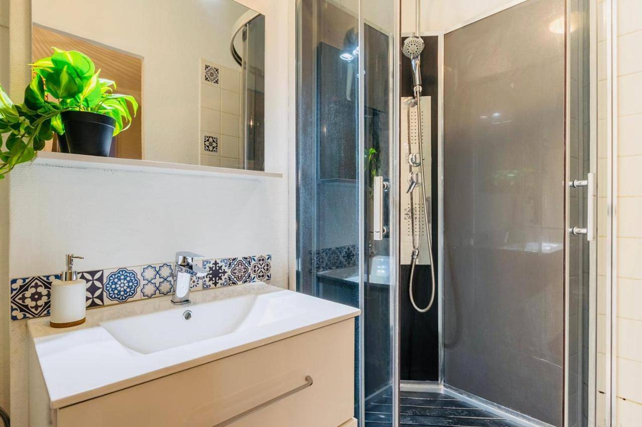 Appartement entier, One-Bedroom Apartment in Clermont-l'Hérault, Région de Lodève