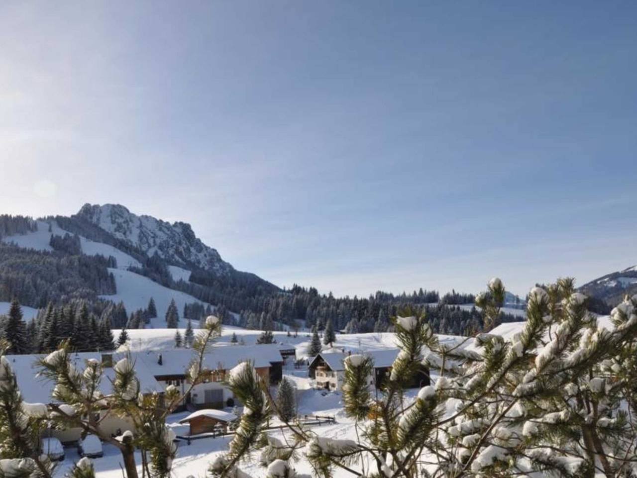 Ganze Ferienwohnung, Landhaus Wildschütz - Familiensuite Bergblick in Jungholz, Bayerische Alpen