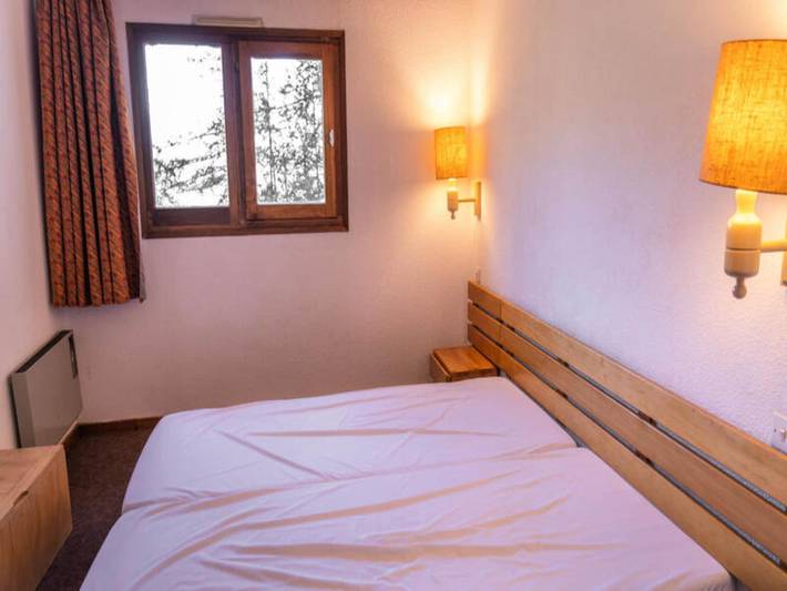 Gîte pour 5 personnes, avec balcon, adapté aux familles dans Office De Tourisme Des Orres - 2