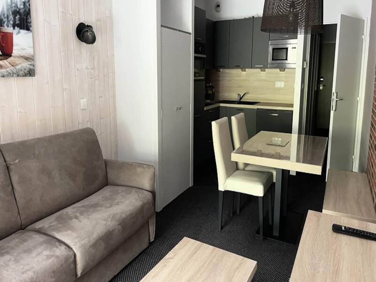 Entire apartment, Studio for 4 people in Gourette, Eaux-Bonnes