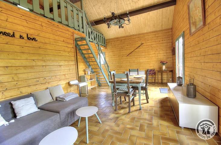 Gîte pour 4 personnes, avec terrasse, animaux acceptés dans Meaux-la-Montagne