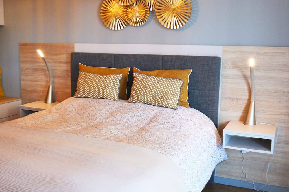 Appartement entier, Sweethomeversailles 10mn walk from Palace, **** in Versailles, Yvelines