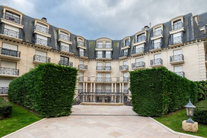 Gîte pour 3 personnes, avec balcon, adapté aux familles dans Plage De Tourgeville - 2